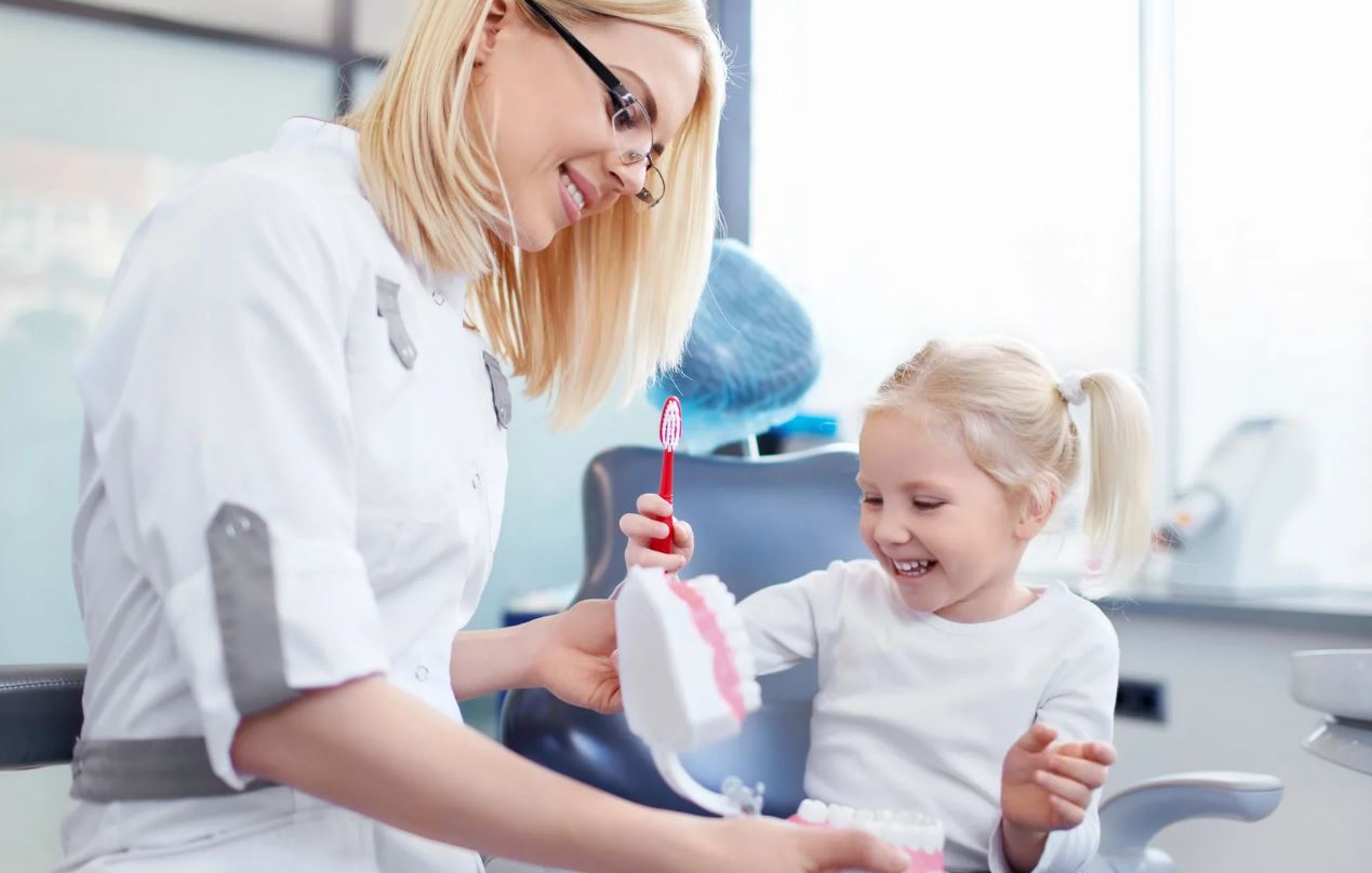 Как часто нужно детям необходимо посещать стоматолога